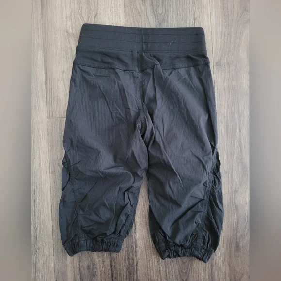 Ivivva Crop Style Pants - Picture 3 of 3